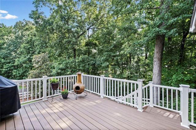 411 Glenhurst Trace, Canton, GA 30115