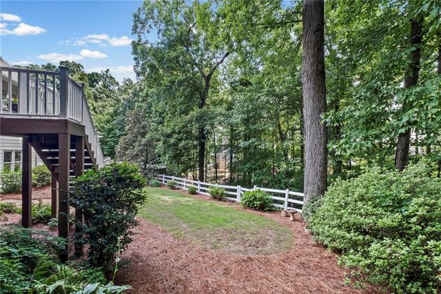 411 Glenhurst Trace, Canton, GA 30115