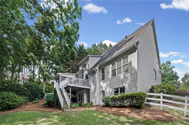 411 Glenhurst Trace, Canton, GA 30115