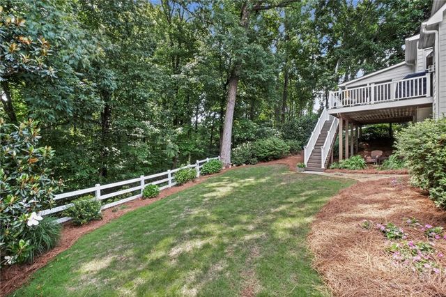 411 Glenhurst Trace, Canton, GA 30115