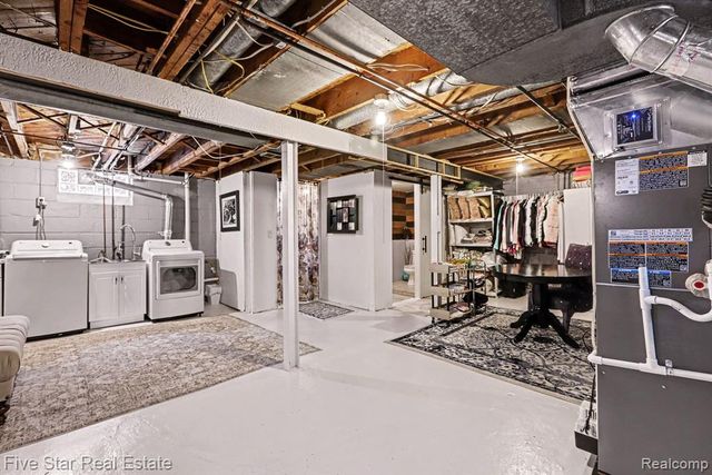 15283 Couzens Avenue, Eastpointe, MI 48021