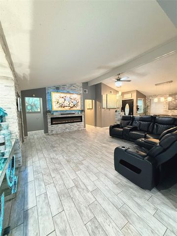 17314 Huntersglen Circle, Humble, TX 77396