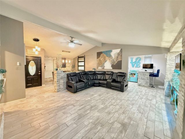 17314 Huntersglen Circle, Humble, TX 77396