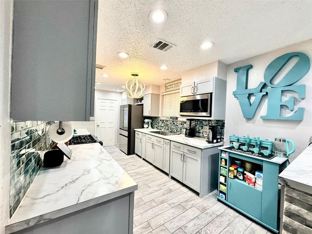 17314 Huntersglen Circle, Humble, TX 77396