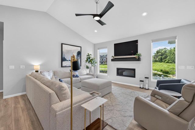 1132 Oak Knoll Road, Sun Prairie, WI 53590