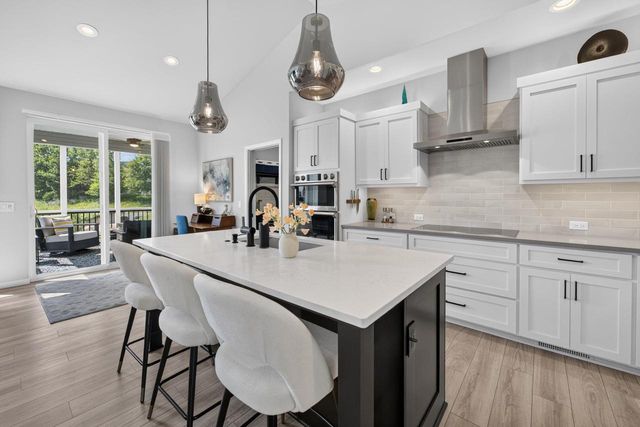 1132 Oak Knoll Road, Sun Prairie, WI 53590