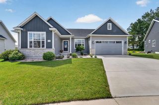 1132 Oak Knoll Road, Sun Prairie, WI 53590