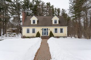 55 Parker Rd, Chelmsford, MA 01824