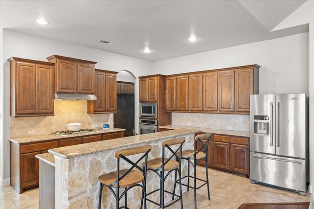 413 Cattle Barron Drive, Mclendon Chisholm, TX 75032
