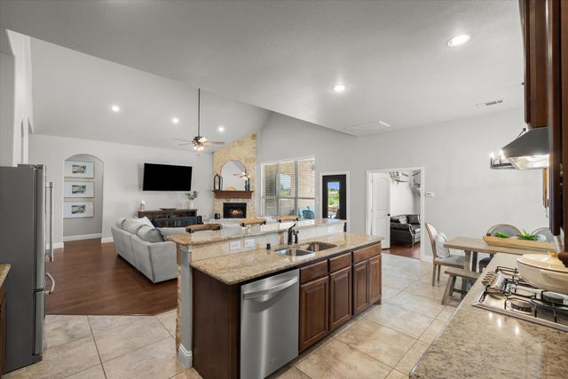 413 Cattle Barron Drive, Mclendon Chisholm, TX 75032