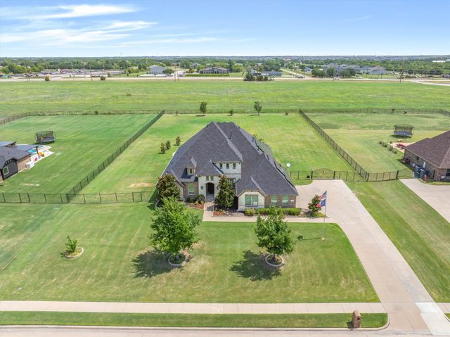 413 Cattle Barron Drive, Mclendon Chisholm, TX 75032