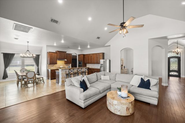 413 Cattle Barron Drive, Mclendon Chisholm, TX 75032