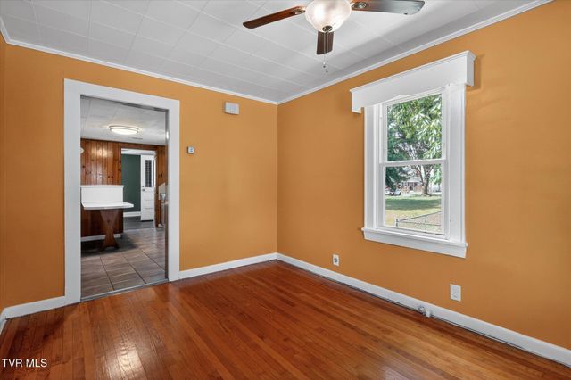 1616 Tremont Avenue, Bristol, TN 37620