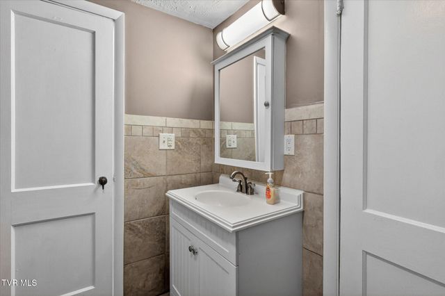 1616 Tremont Avenue, Bristol, TN 37620
