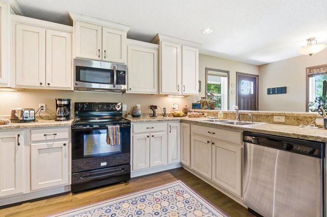 1688 Timber Trail, Chippewa Falls, WI 54729