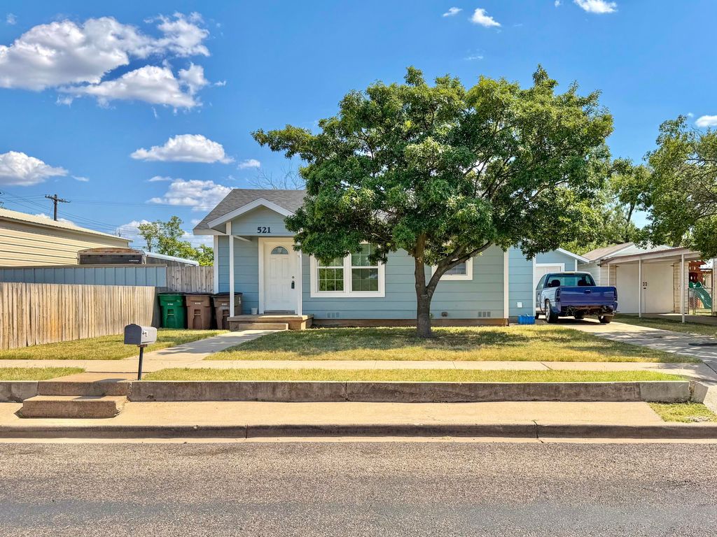 Image 1 of property listing at 521 E 42nd Street, San Angelo, TX 76903