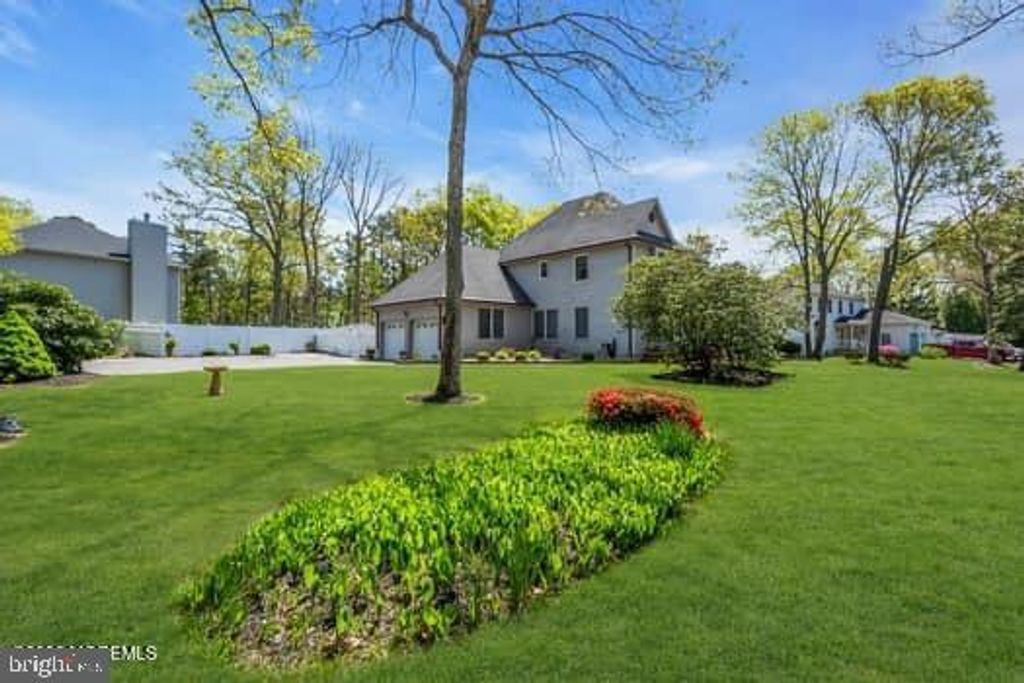 443 STONY POINT DR, Forked River, NJ 08731