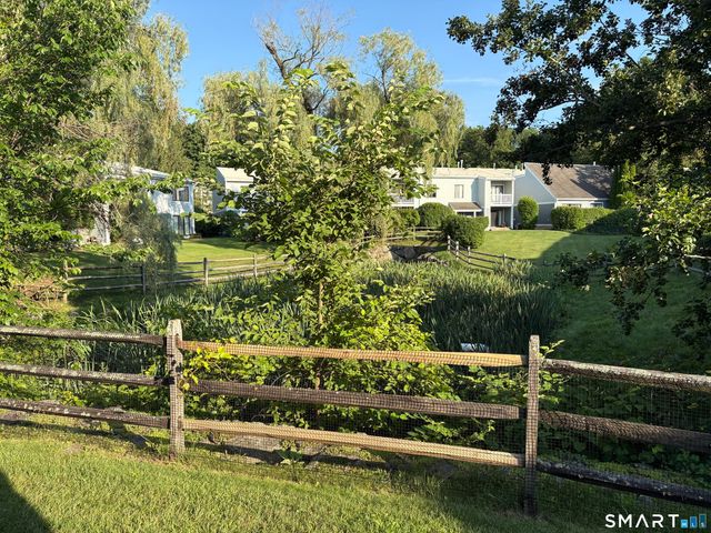 31 Olcott Way 31, Ridgefield, CT 06877