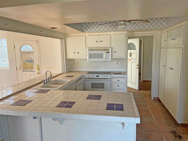 3808 Vista Campana S 22, Oceanside, CA 92057