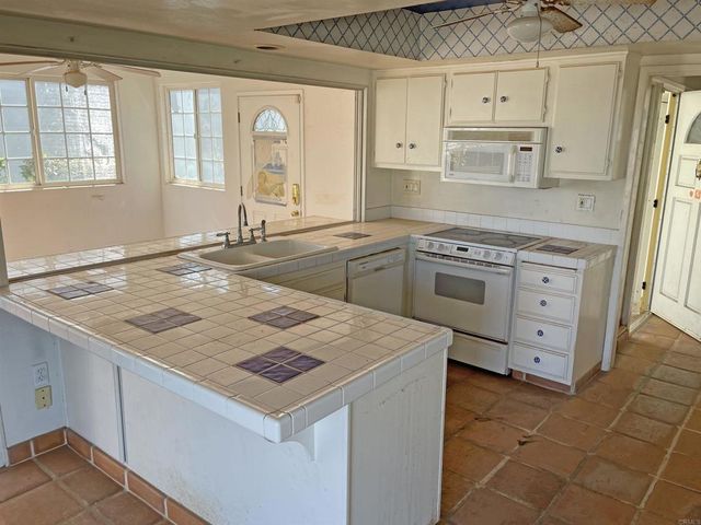 3808 Vista Campana S 22, Oceanside, CA 92057