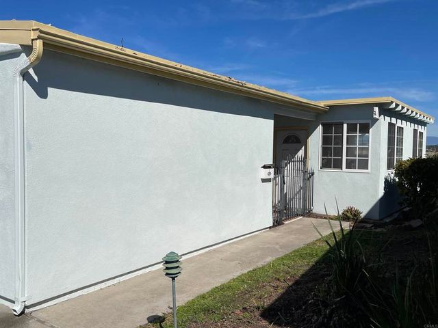 3808 Vista Campana S 22, Oceanside, CA 92057