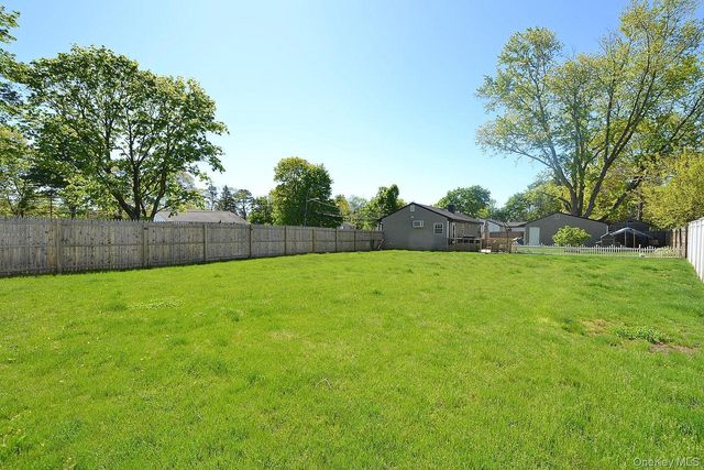 1616 Baldwin Boulevard, Bay Shore, NY 11706