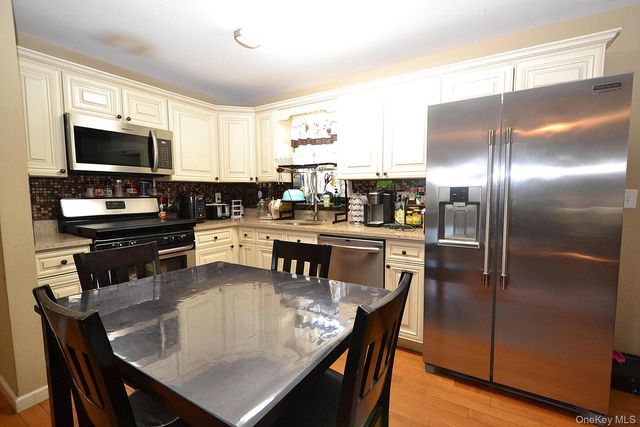 1616 Baldwin Boulevard, Bay Shore, NY 11706