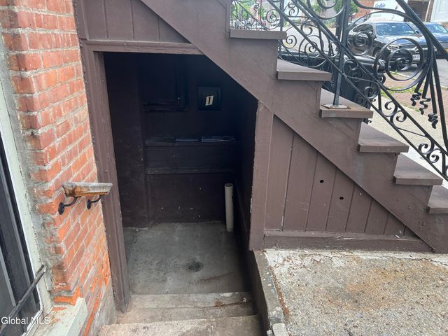336 Clinton Avenue Basement, Albany, NY 12206