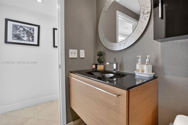 19400 Turnberry Way 1012, Aventura, FL 33180