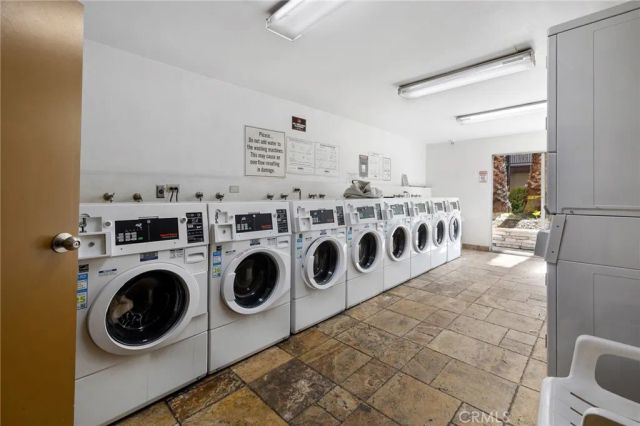 525 S Ardmore Avenue 257, Los Angeles, CA 90020