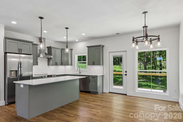 36 Haywood Crossing Drive, Hendersonville, NC 28791