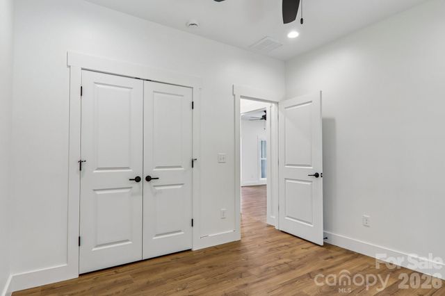 36 Haywood Crossing Drive, Hendersonville, NC 28791