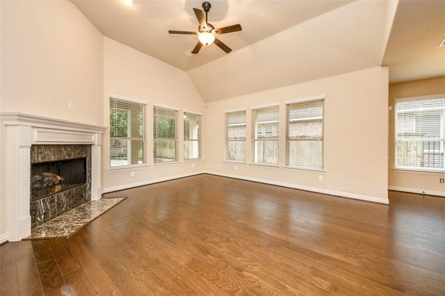 18 Blue Wildflower Place, The Woodlands, TX 77354