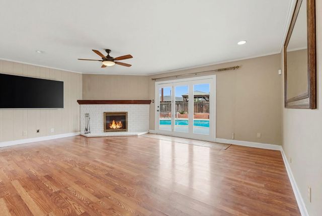 3557 E Pico Avenue, Fresno, CA 93726