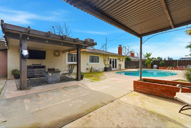 3557 E Pico Avenue, Fresno, CA 93726