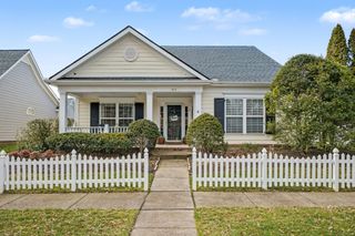 213 Lilac Cir, Franklin, TN 37064