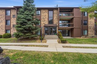 7505 175th Street 133, Tinley Park, IL 60477