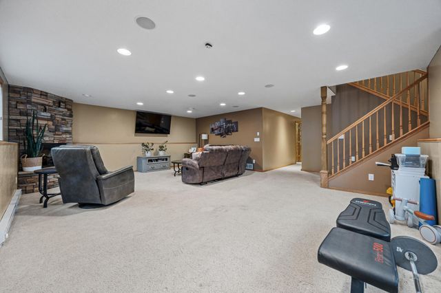 4163 54th Street S, Fargo, ND 58104