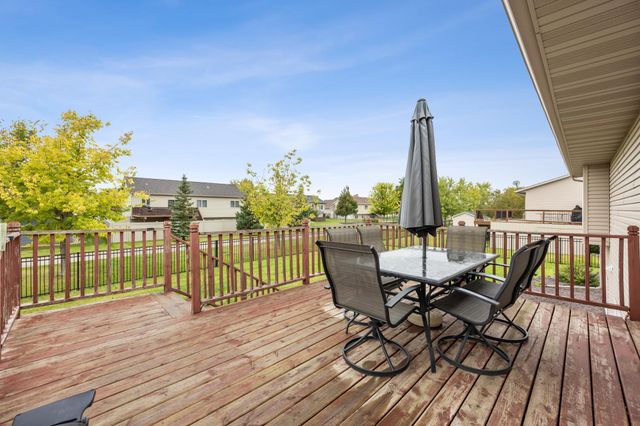 4163 54th Street S, Fargo, ND 58104