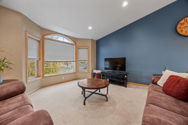 4163 54th Street S, Fargo, ND 58104