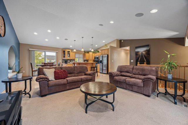 4163 54th Street S, Fargo, ND 58104