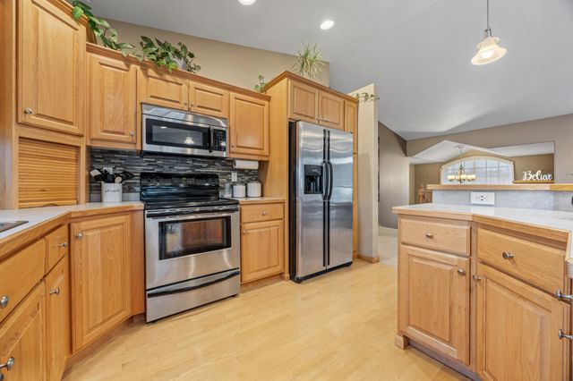 4163 54th Street S, Fargo, ND 58104