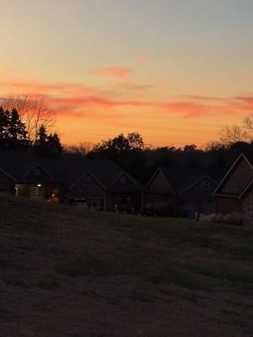 118 Hillhouse Lane, Ringgold, GA 30736