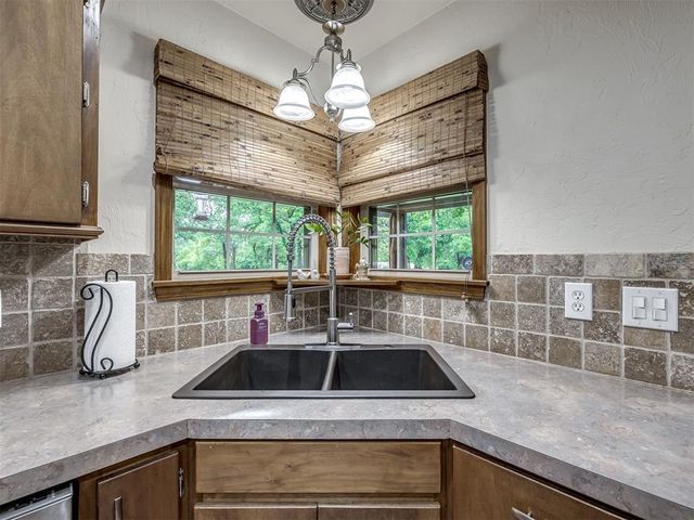 2420 E 5th Street, Edmond, OK 73034