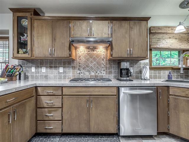 2420 E 5th Street, Edmond, OK 73034