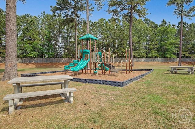 407 Laurel Hill Circle, Richmond Hill, GA 31324