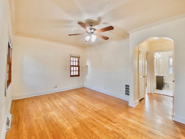 18034 Ridgewood Avenue, Lansing, IL 60438