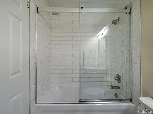 1050 Wall Street 2E, Ann Arbor, MI 48105