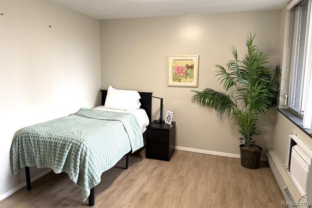 1050 Wall Street 2E, Ann Arbor, MI 48105