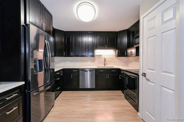 1050 Wall Street 2E, Ann Arbor, MI 48105